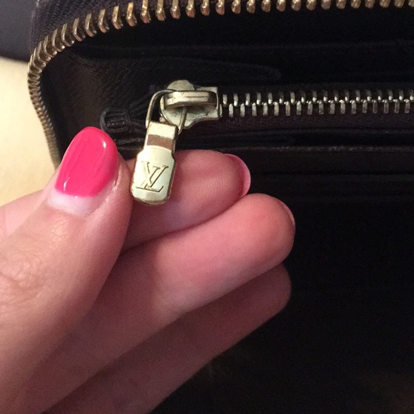 SOLD Louis Vuitton Zippy Organizer - Picture 6 of 8